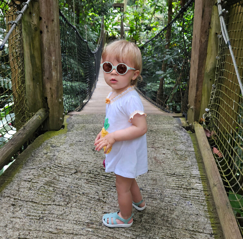 GAFAS DE SOL BABY 9-24M CASUAL VERDE CLARO