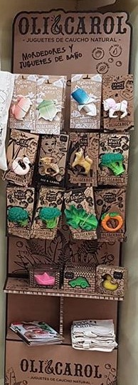 Oli&amp;Carol Expositor de Suelo